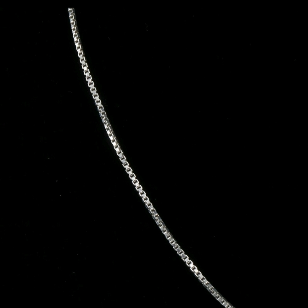 Sterling Silver - ITALY 1mm Box Chain 16" Necklace - 2g - Picture 2 of 5